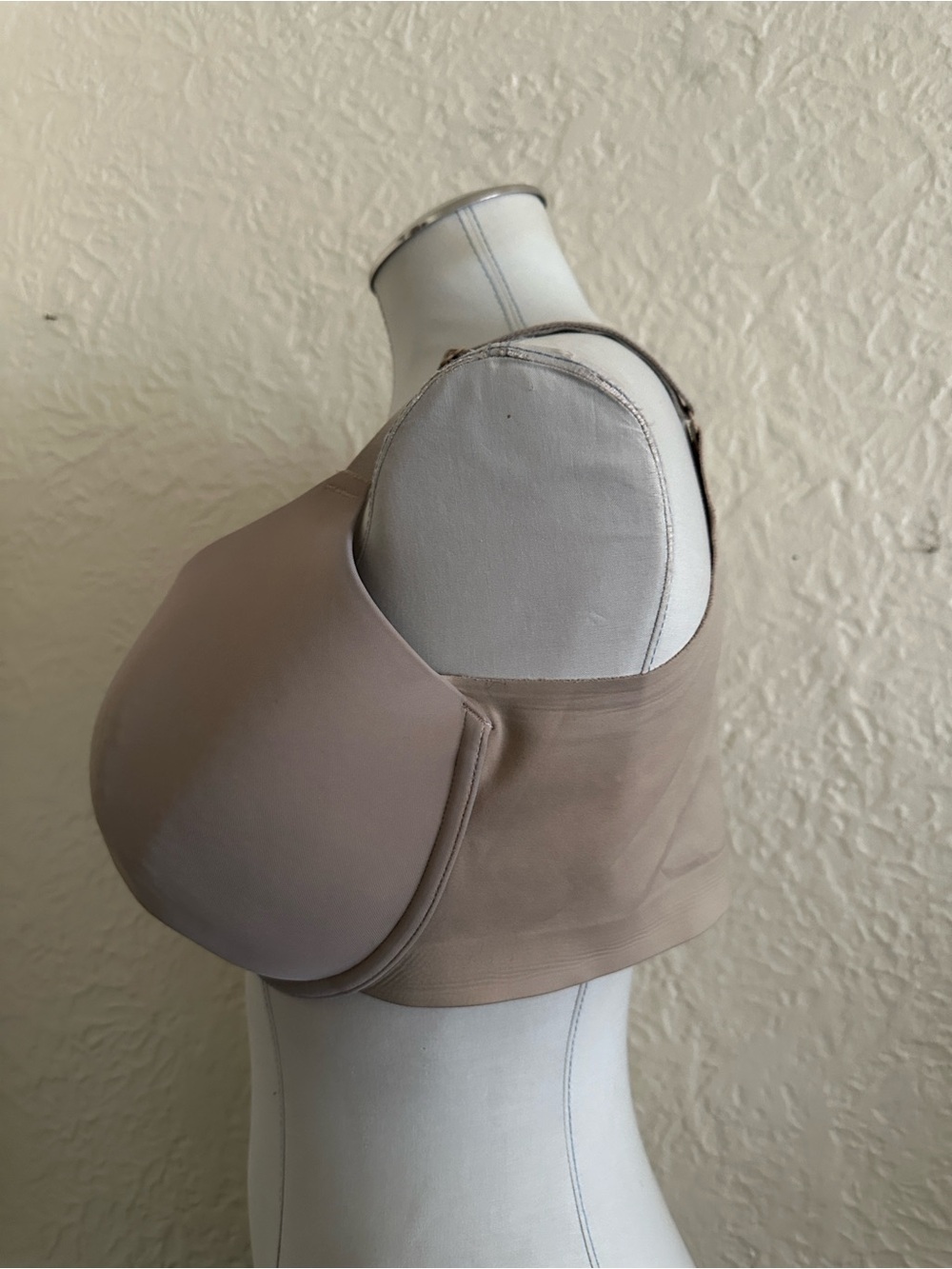 Cacique Lane Bryant Lightly Lined Full Coverage Back Smoothing Bra 40DD - Picture 3 of 7
